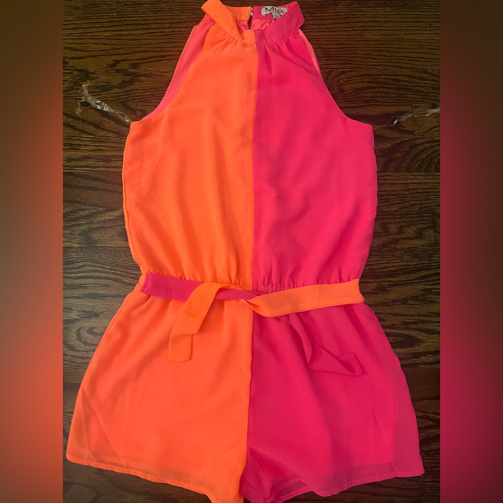 MIA New York girls Two-Tone Orange and Pink chiffon Romper size large